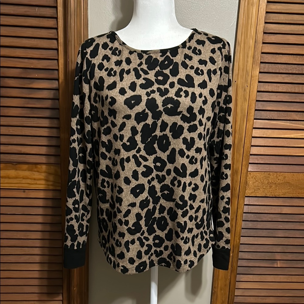 Pink Clover Tan Black Long Sleeve Round Neck Boxy Top